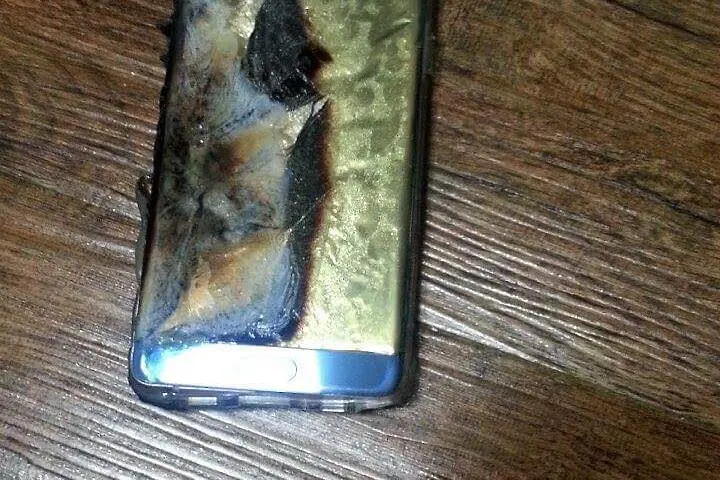 Samsung изтегля новия Note 7, запалвал се и дори гърмял