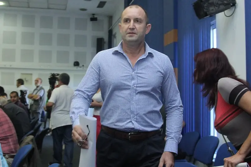 Пленумът на БСП избра Румен Радев за кандидат-президент