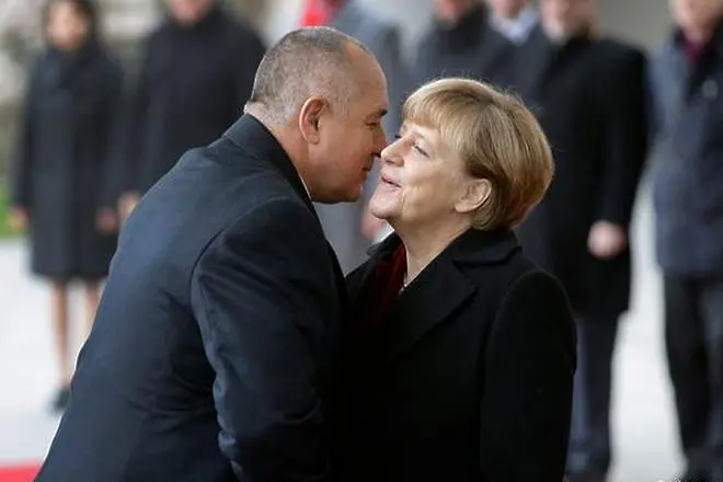 Борисов отива при Меркел в Берлин