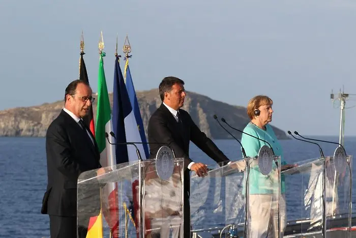 Ренци, Меркел и Оланд спасяват Европа в люлка на ЕС