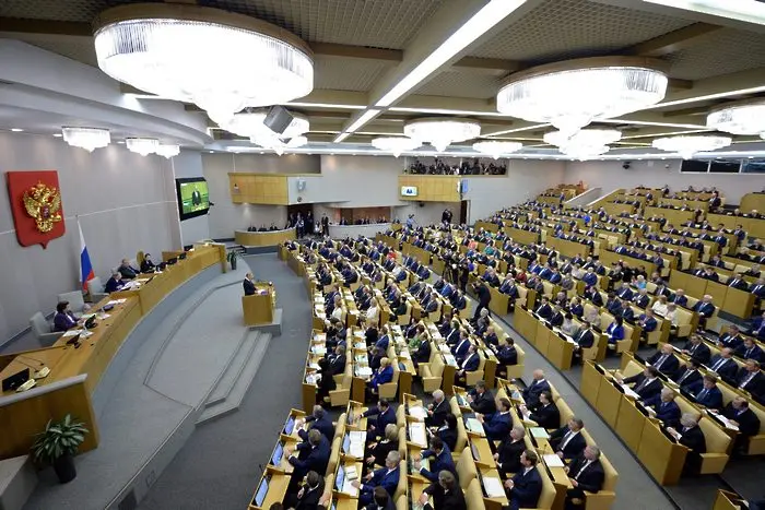 Държавната дума единодушно прие поправките на Путин за Конституцията