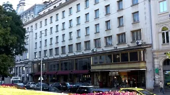 Дарина Павлова продаде „Гранд хотел България”