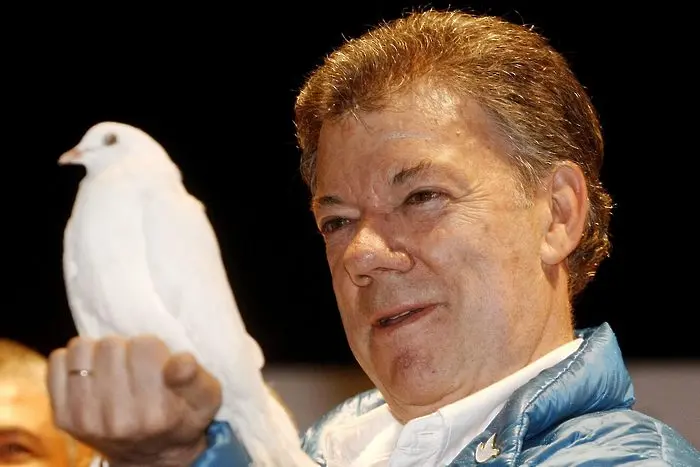 Президентът нобелист на Колумбия - властимащ по рождение