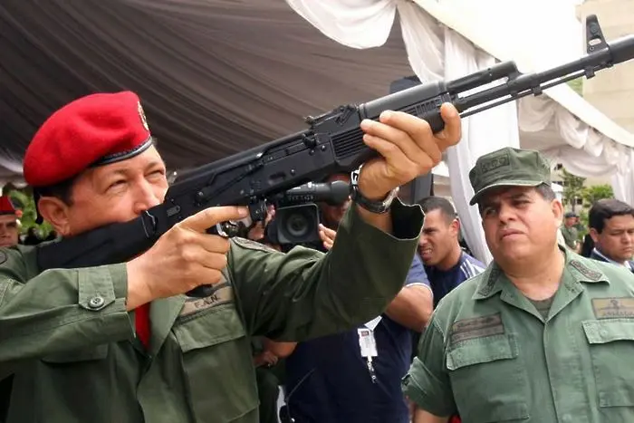 Наследството на Чавес: Русия ще произвежда 