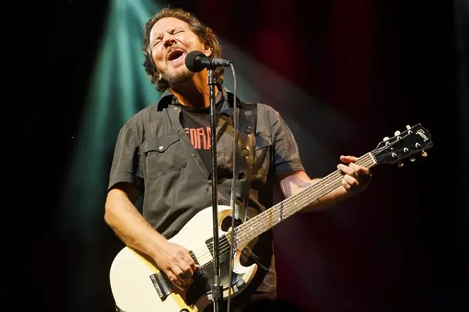 Pearl Jam официално бяха приети в Залата на славата (ВИДЕО)