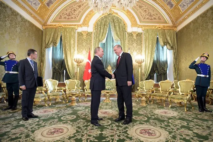 Автократи като Путин и Ердоган не стават за икономически босове