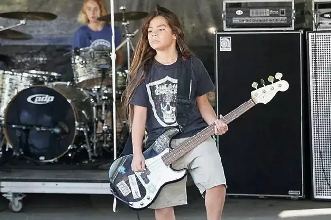 12-годишният Тай Трухильо дебютира с Korn (ВИДЕО)