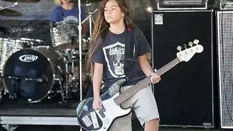 12-годишният Тай Трухильо дебютира с Korn (ВИДЕО)