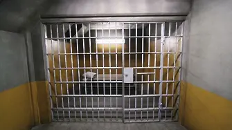 Избягал затворник се  върна и помоли да го пуснат  пак в килията