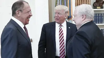 Не забравяйте ухилените снимки на Тръмп с руснаците