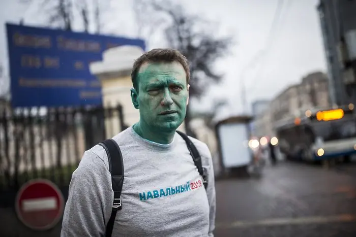 Заляха Навални с медицински разтвор (СНИМКИ)
