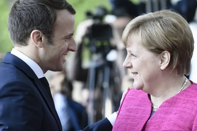 Меркел за успеха на Макрон: Силен вот за реформи