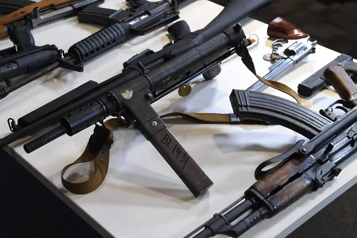 Австралия обяви амнистия за незаконни пистолети