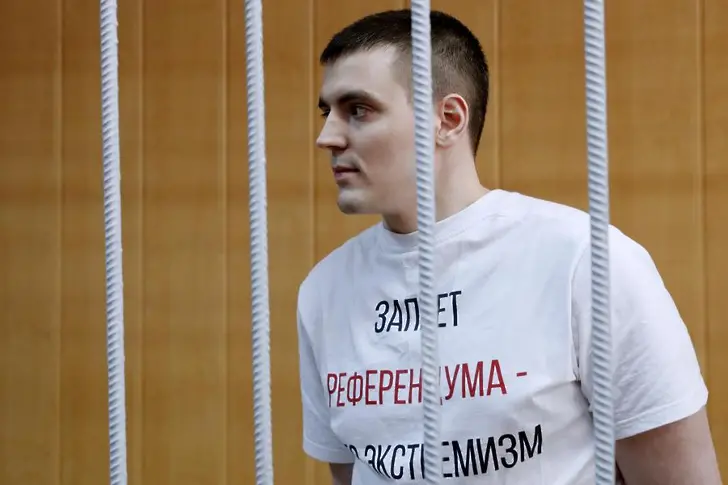 Руски журналист е осъден за екстремизъм заради призив за референдум