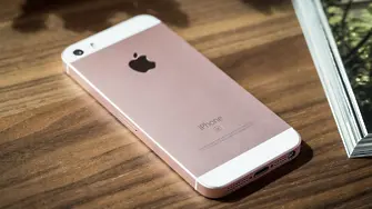 Apple ще предложи бюджетен 4,2-инчов iPhone