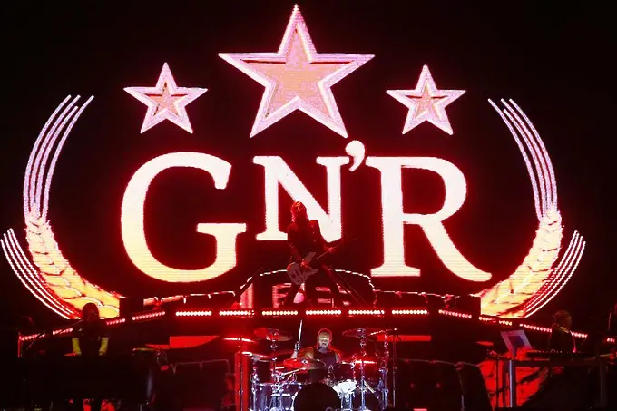 Нова песен от Guns'n Roses - енергична и... стара (АУДИО)