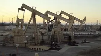 Русия и ОПЕК съкращават производството на петрол