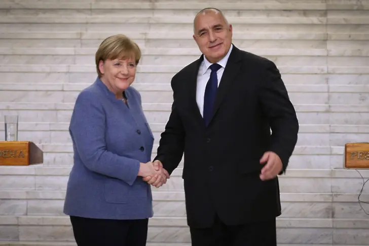 Меркел подкрепи Борисов за среща ЕС-Турция - може би във Варна