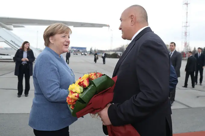 Борисов посрещна Меркел 