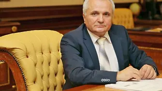 Български лидер в Крим кани Радев