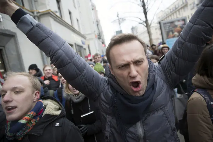 Обискират домове и офиси на привърженици на Навални 