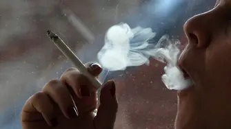 Нова Зеландия забранява на тийнейджърите да пушат от 2027 г.