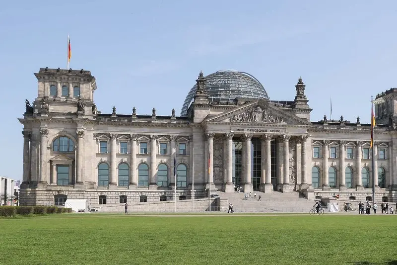 Берлин замрази наемите за пет години