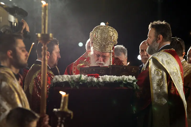 Патриарх Неофит: В Христовото Възкресение е залогът на нашата надежда (СНИМКИ)