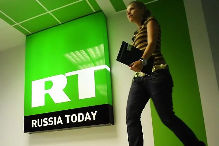 Втора балтийска страна забрани прокремълската телевизия RT
