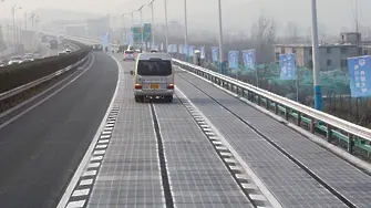 В Китай километър соларна магистрала - ток за 800 семейства