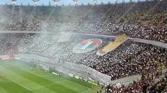 Близо 40 хиляди зрители на мач от 4-та дивизия в Румъния (ВИДЕО, СНИМКИ)