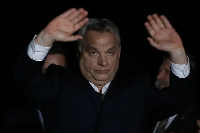 Евродепутати подкрепиха започване на процедура по член 7 и срещу Унгария