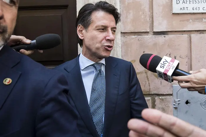 Италия има кабинет, борещ се срещу правилата на ЕС