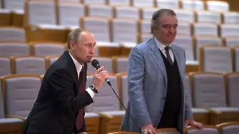 Диригентът звезда Валерий Гергиев не се отказва от възхвалите си на Путин