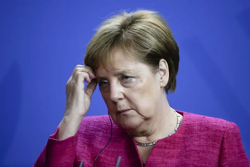 Меркел не изключи да поиска вот на доверие от Бундестага