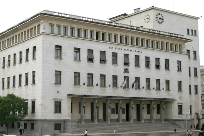 България има излишък по текущата сметка за февруари, но е на дефицит от началото на годината