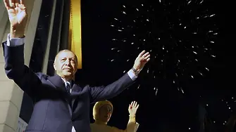 При над 99% отворени бюлетини: Ердоган печели с 52,55%