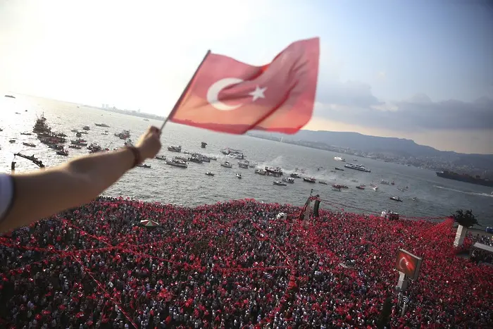 2,5 милиона на митинг срещу Ердоган