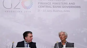 Самолет с шефката на МВФ кацна извънредно в Аржентина