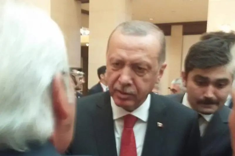 Местан с покана за конгреса на партията на Ердоган