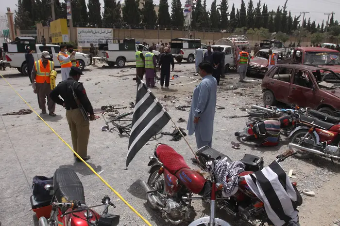 Изборният ден в Пакистан: бомбен атентат с 28 жертви