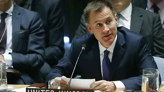 Британският външен министър:  Русия ще плати висока цена, ако не играе по международните правила 