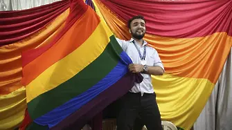 Индия легализира гей секса - за втори път
