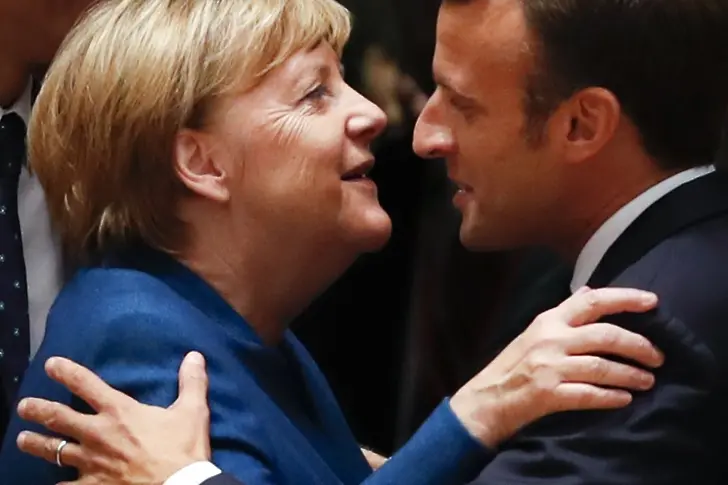 Макрон и Меркел на по бира с премиерите на Белгия и Люксембург