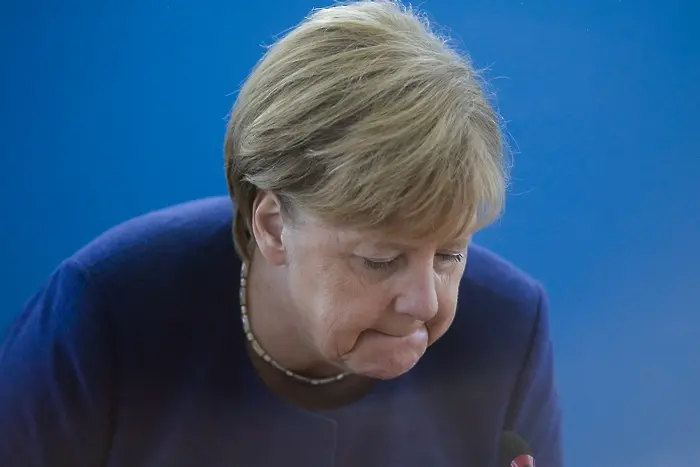 Меркел обяви края на управлението си