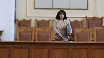 Теменужка Петкова леко закъснява с доклада си за АЕЦ 