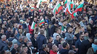 България на протест срещу високите цени на горивата (СНИМКИ и ВИДЕО)