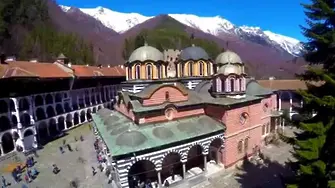 В най-големия манастир на Балканите има само... 8 монаси