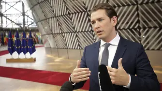Австрия обмисля да се оттегли от миграционен пакт на ООН