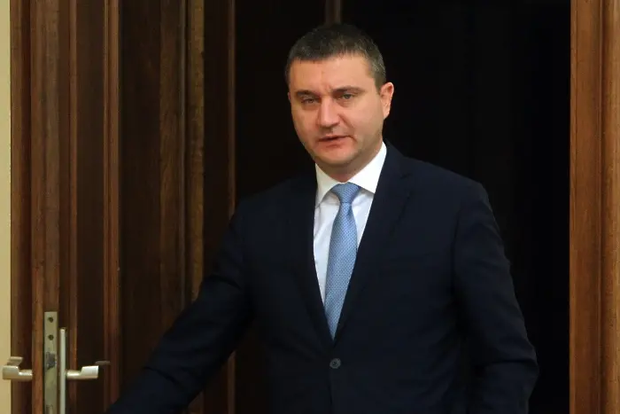 Горанов: Да бъдеш лидер на опозицията, бидейки президент, е вариант